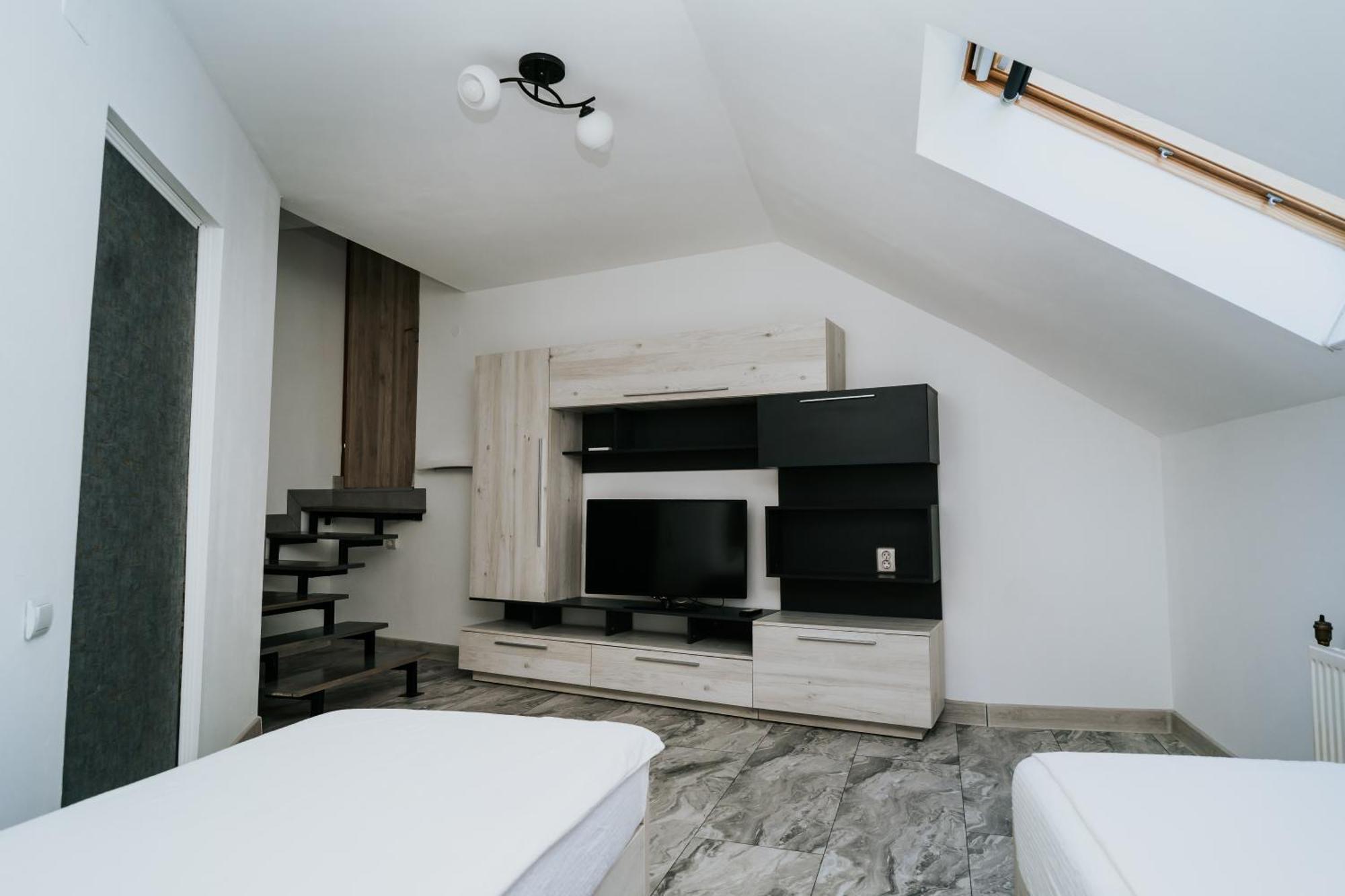Apartment Attic Sibiu Exterior foto